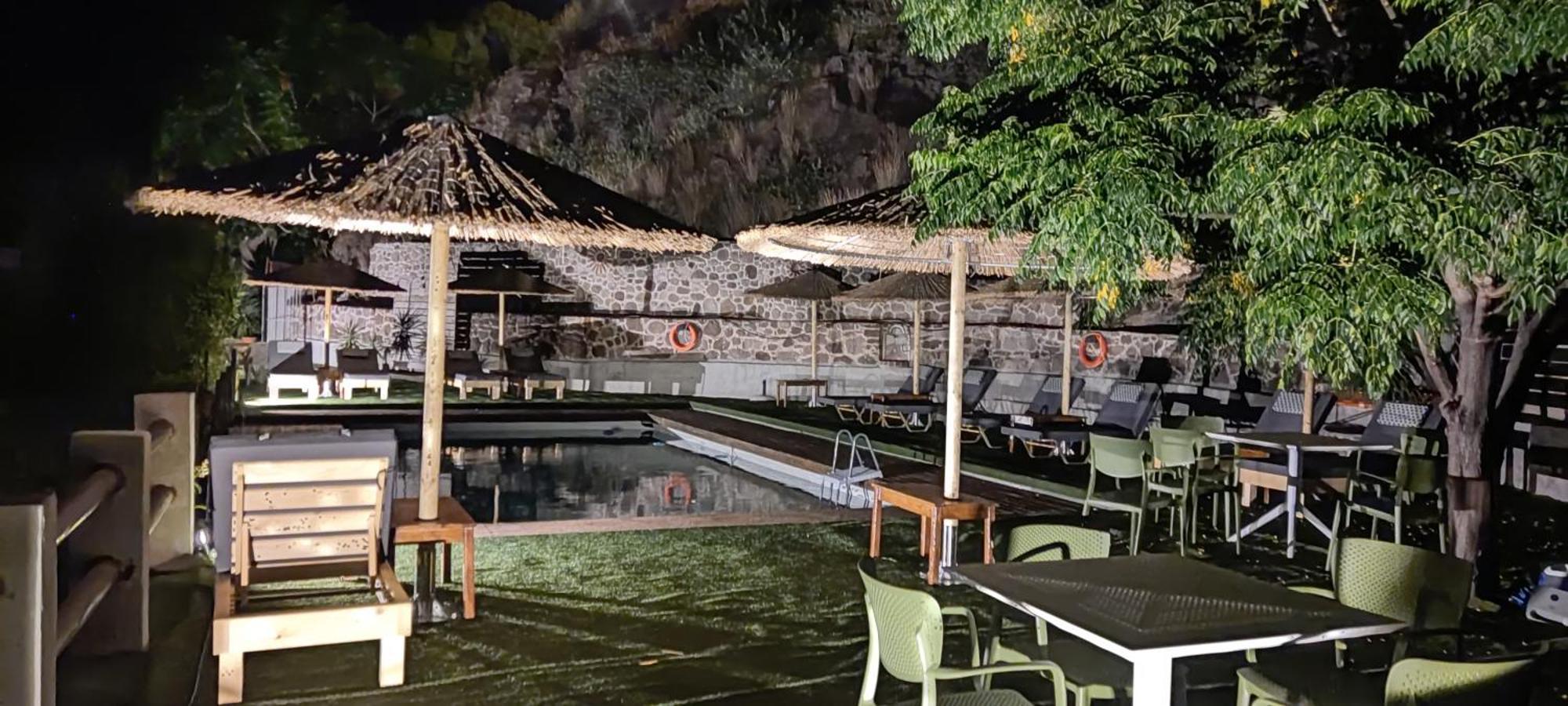 Troyan Hill Apartments بترا المظهر الخارجي الصورة